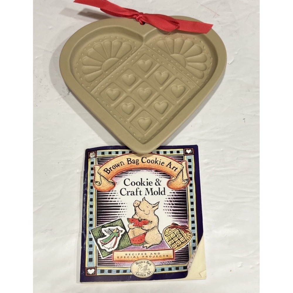 Heart Quilt 1996 Brown Bag Cookie‎ Art Vintage Heart Cookie Mold